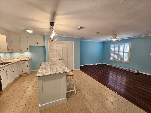 5th image of 132 Lemoyne Dr