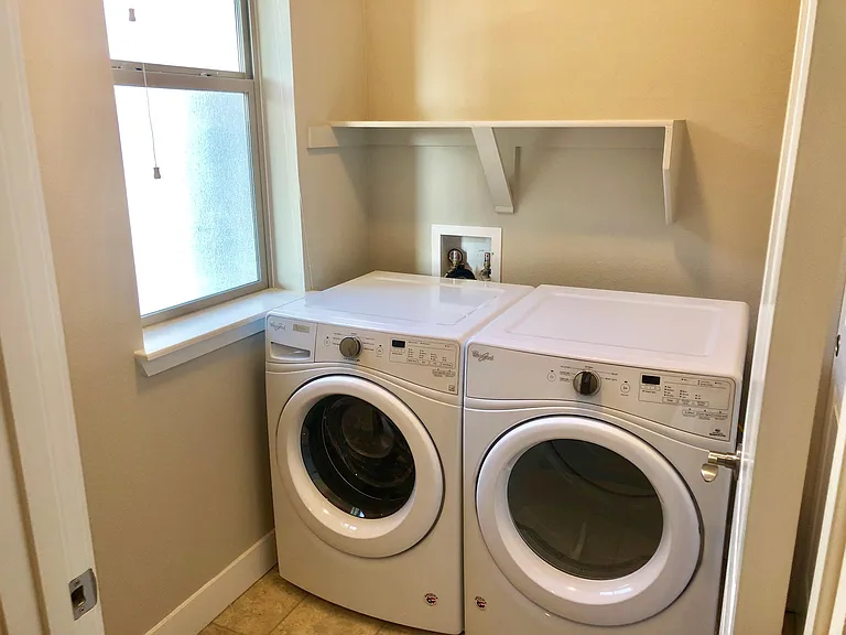 4180 E Warren Ave — Photo 16