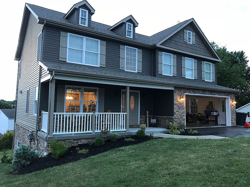 1st image of 821 Christina Ct