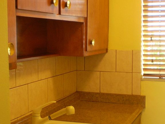 5th image of 655 Meridian Ave APT 20