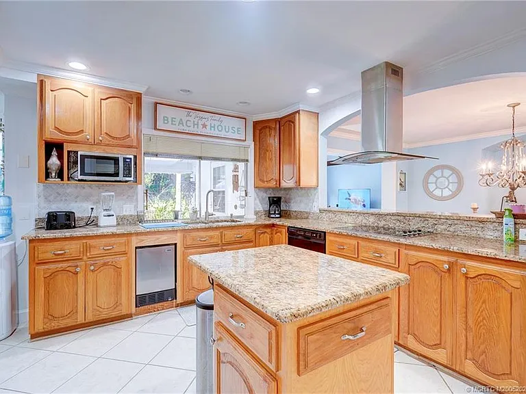 1446 Wyn Cove Dr — Photo 24