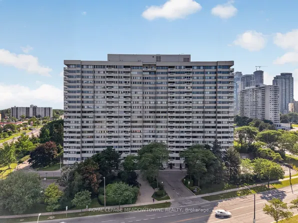 1580 Mississauga Valley Blvd #1501, Mississauga, ON L5A 3T8
