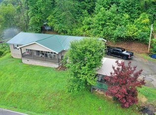 3852 Huntsville Hill Rd, Helenwood, TN 37755