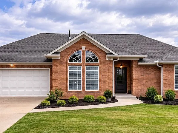 735 Pleasant Woods Dr, Marion, AR 72364