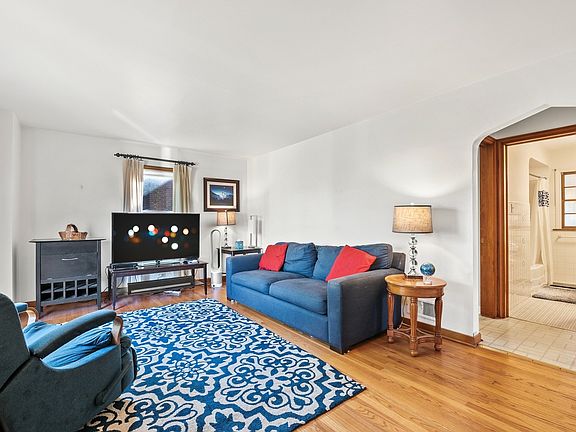 3rd image of 1222 Morgan Ave