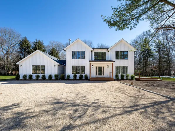 149 Huntington Crossway, Bridgehampton, NY 11932