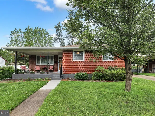 803 Carol Cir, New Cumberland, PA 17070