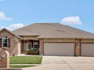 1007 E Highview Drive, Ozark, MO 65721