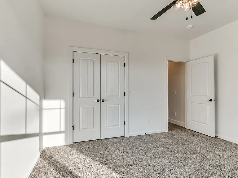 1901 Hollow Crest Ct — Photo 59