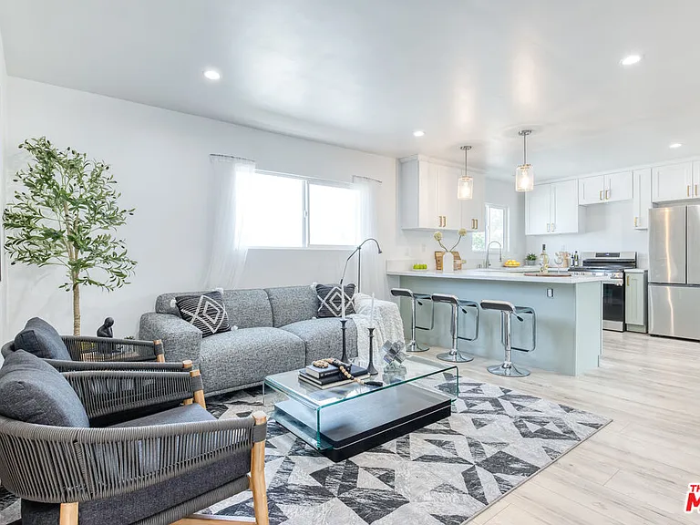 2318 Glover Pl #3 — Photo 2