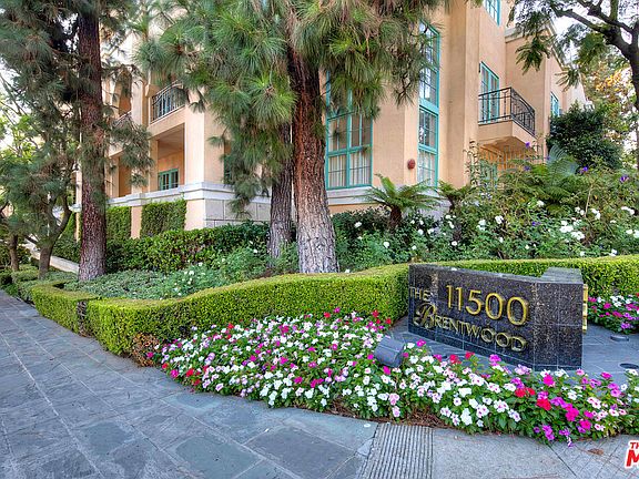 2nd image of 11500 San Vicente Blvd APT 417