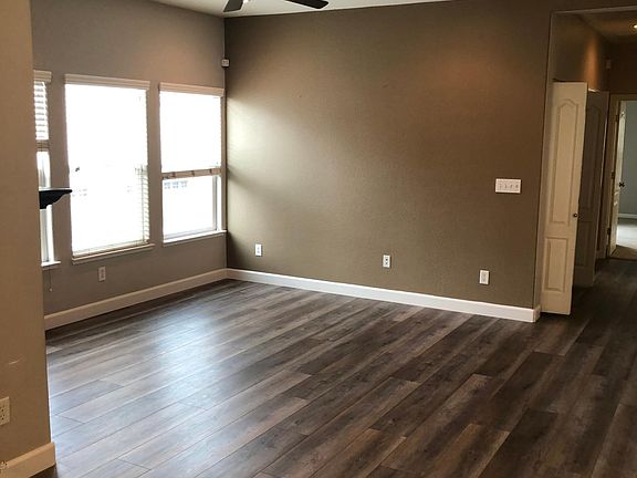 4th image of 3301 N Park Dr Unit 2313