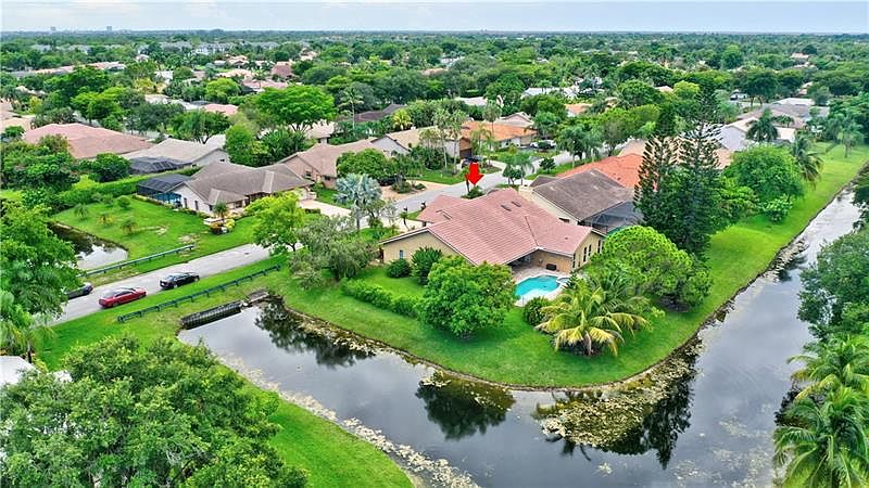 1st image of 10911 NW 13th Ct