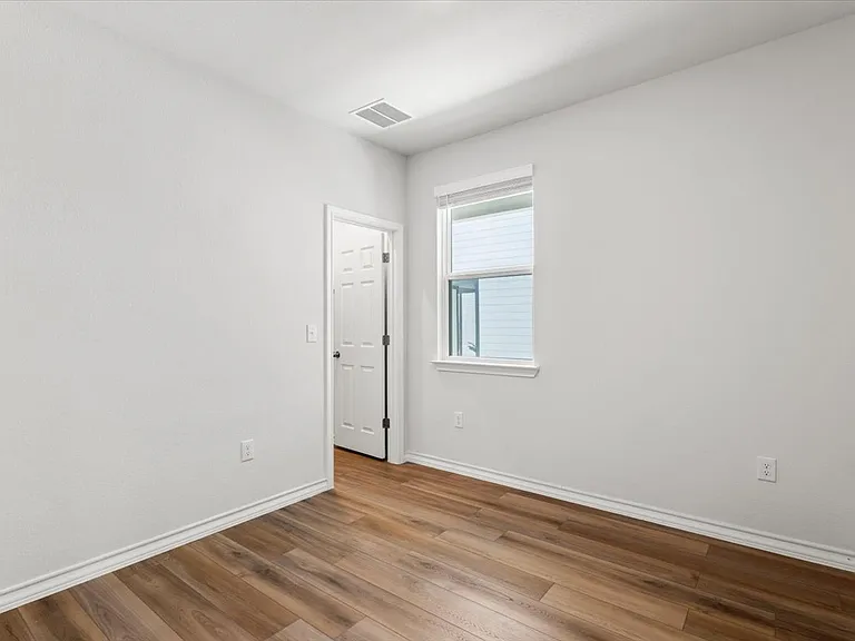 5402 Jason Dr — Photo 19