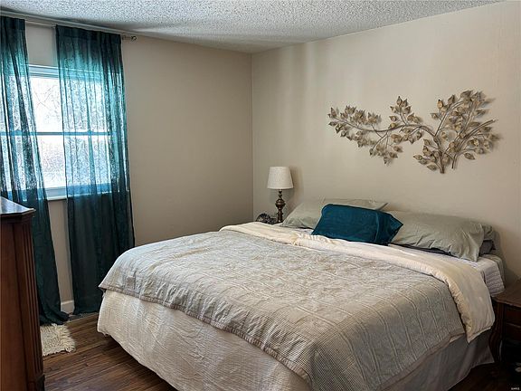 3rd image of 2542 Auburnhill Ct