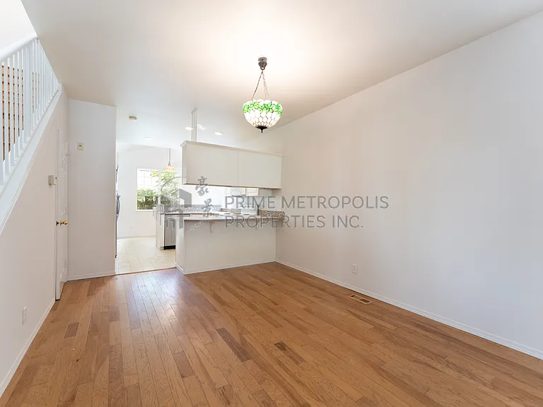 9808 NE 130th Pl #1 — Photo 4
