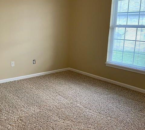 3rd image of 235 Beechwood Pl