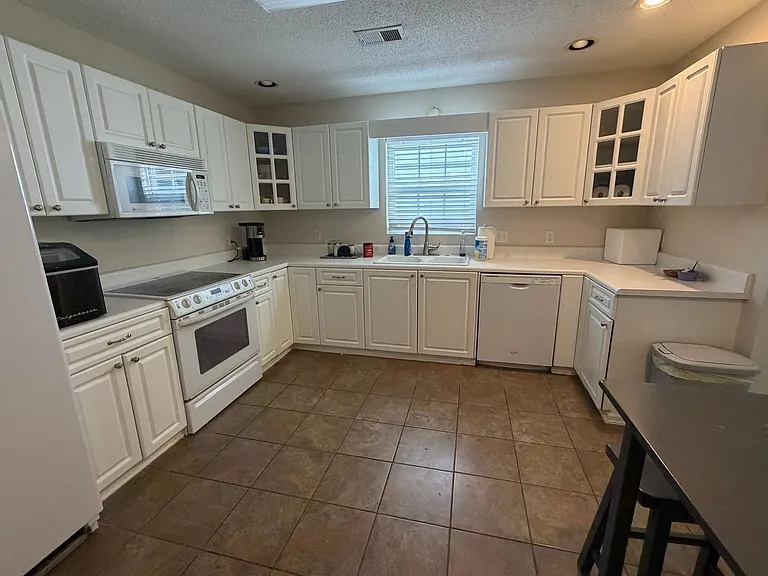 253 Riverrun Dr — Photo 16