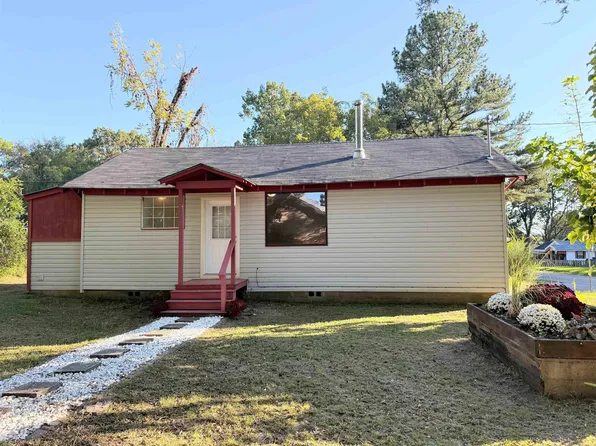 215 S Montgomery St, Clarksville, AR 72830