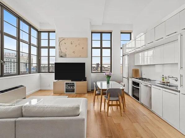 2728 Thomson Ave Unit 529, Long Island City, NY 11101