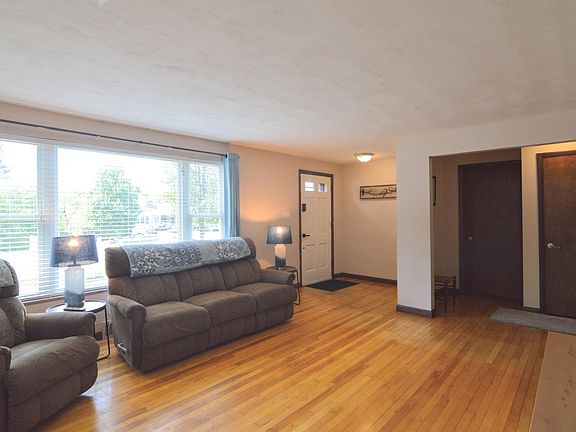 5th image of 624 Wayskin Dr