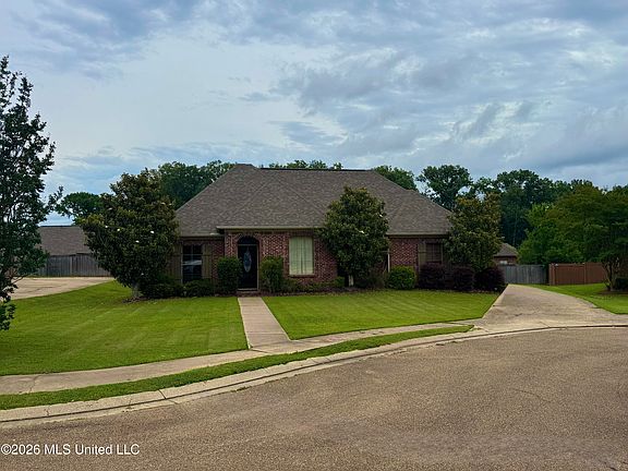 2nd image of 110 Copper Ridge Ct