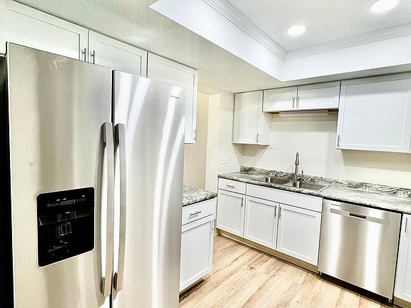 5th image of 3727 Ellerdale Dr