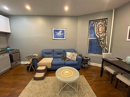 4th image of 135 Rogers Ave #2A
