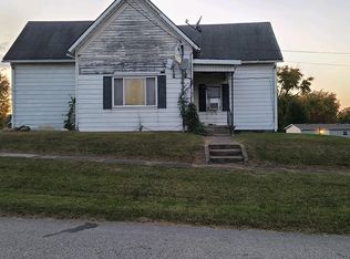 102 N 4th St, Francisco, IN 47649