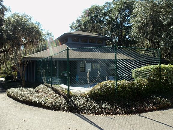 3rd image of 954 Oyster Cove Rd