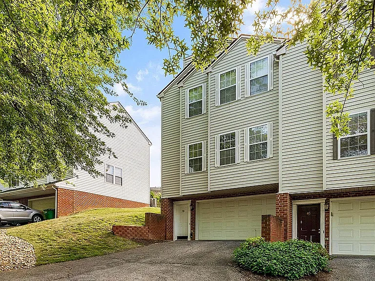 Building Photo - 55 Gold Leaf Dr #55