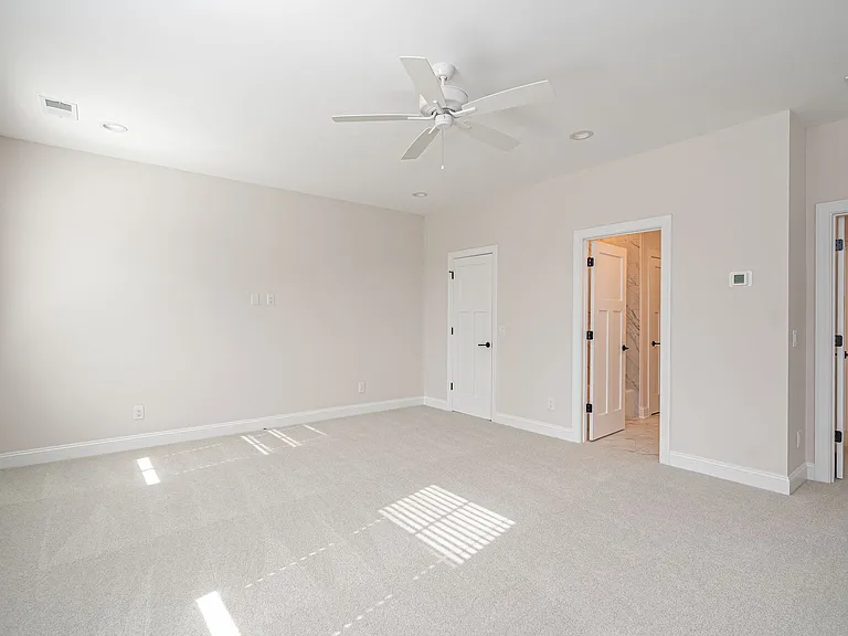 120 Grand Harbor Cir — Photo 23