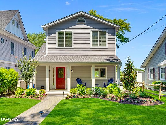 4th image of 637 Beacon Blvd