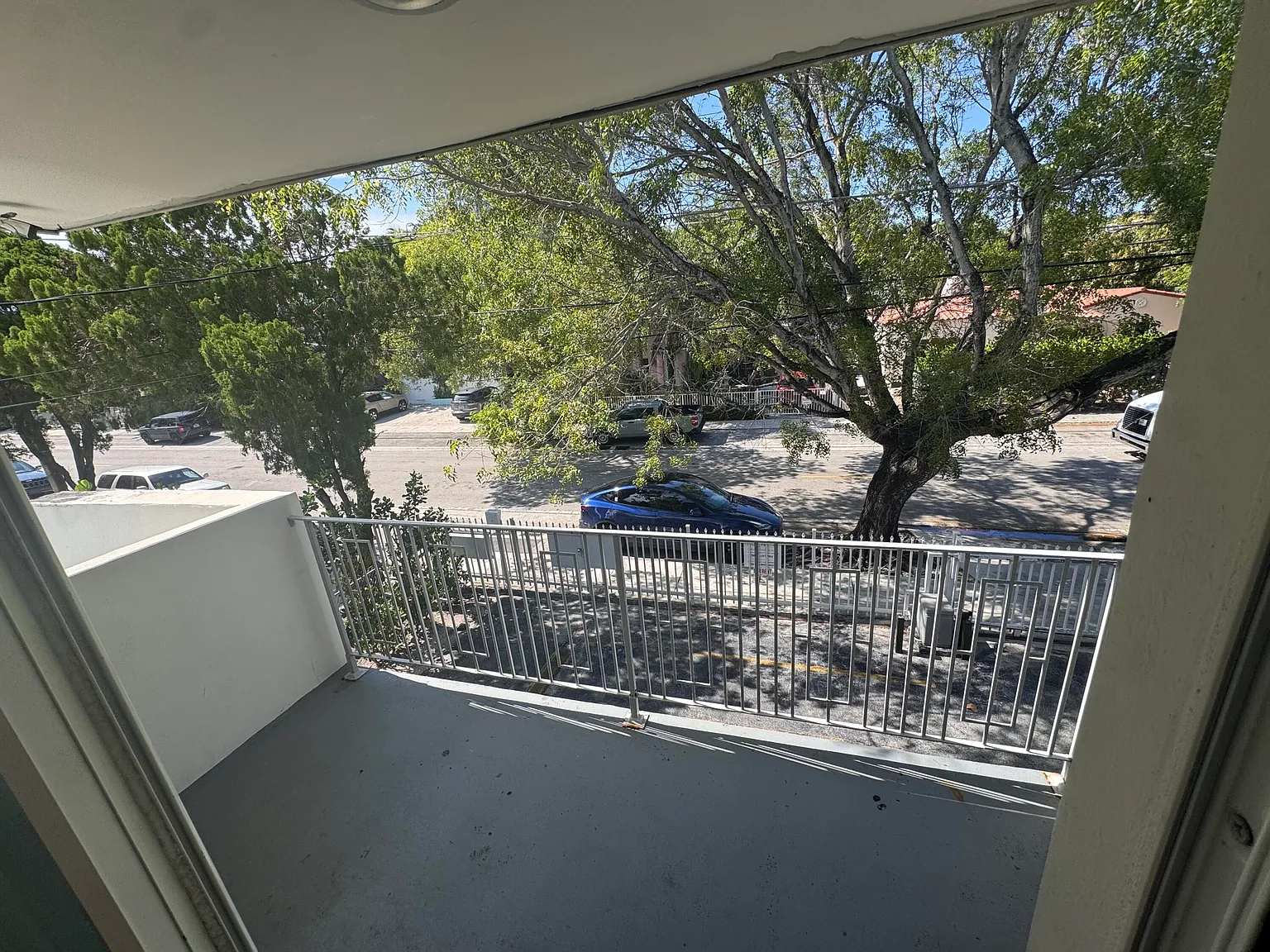 2 bed, 1.0 bath, 5350 sqft, $2,300 — Photo 1