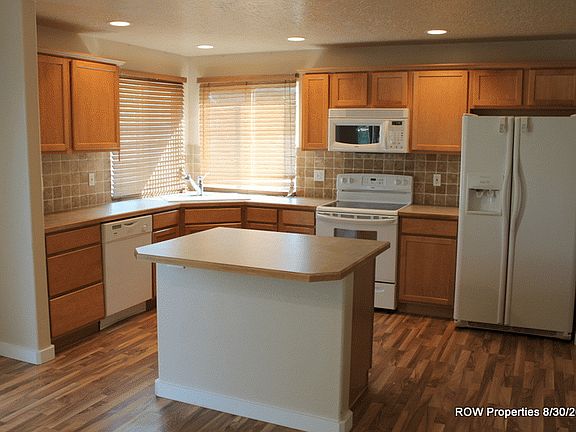 Large Open Kitchen