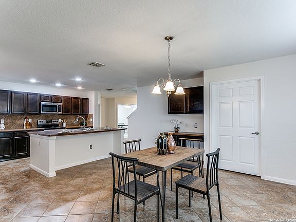 5th image of 7134 AZALEA SQ