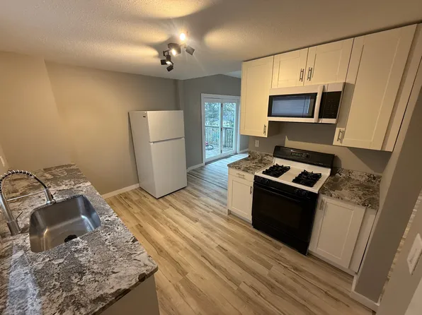 1006 N Hennepin Ave, Dixon, IL 61021