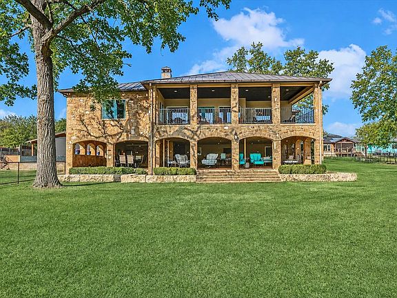 3rd image of 360 Campa Pajama Ln.