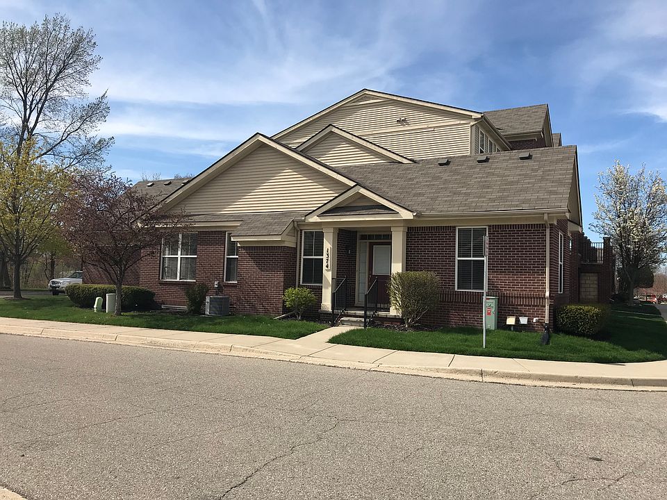 1st image of 1374 Hillcrest Dr #1