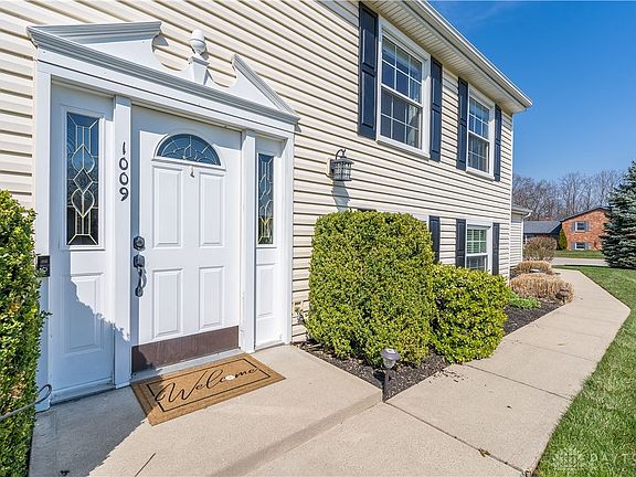3rd image of 1009 Lord Fitzwalter Dr