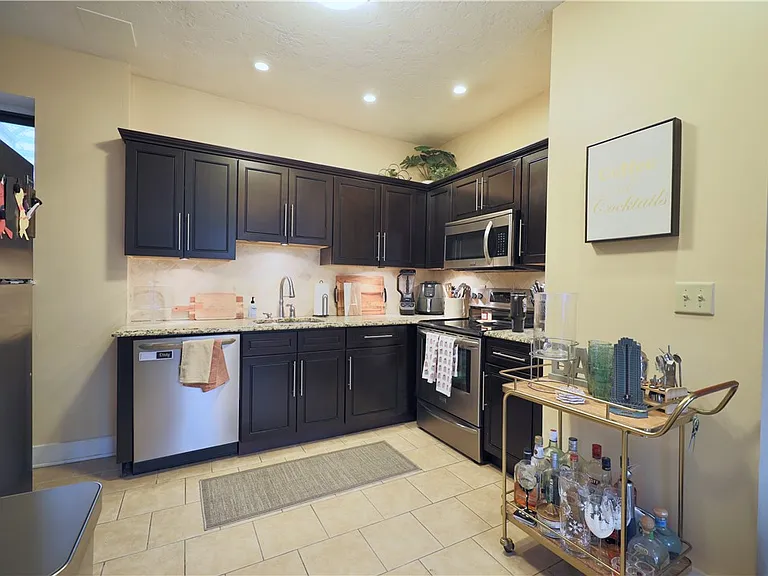 515 Lockhart St #3 — Photo 10