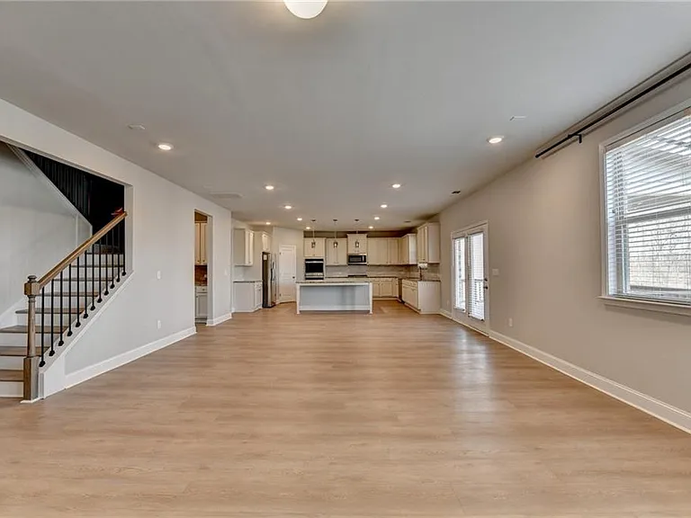 7410 Ansley View Ln — Photo 30