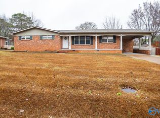 512 Carolyn St SW, Decatur, AL 35601