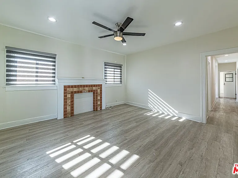 801 N Alexandria Ave — Photo 5