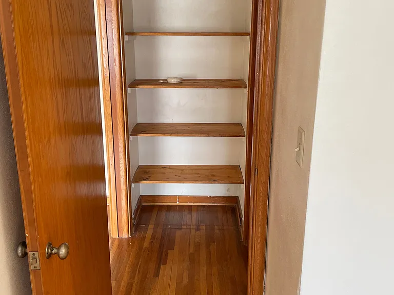 Randolph Apartments — Photo 35