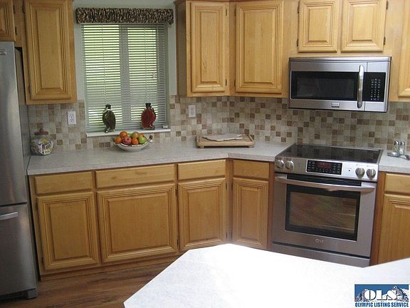 4th image of 81 Green Meadows Dr