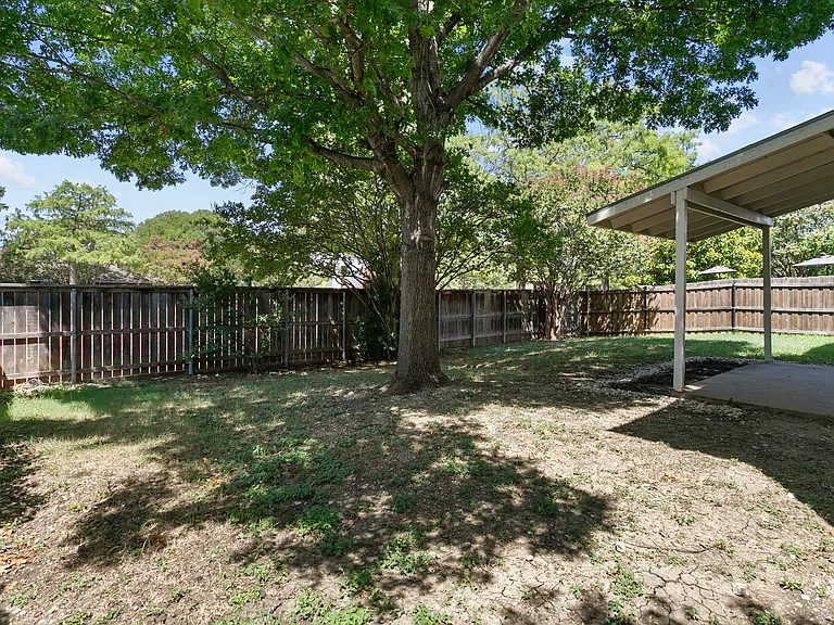 7605 Bryce Canyon Dr W — Photo 26