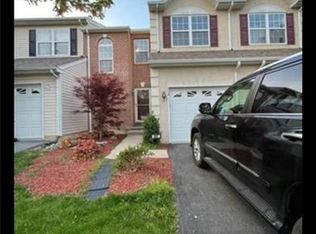 6997 Hunt Dr, Macungie, PA 18062