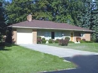 2185 Augsburg Dr, Saginaw, MI