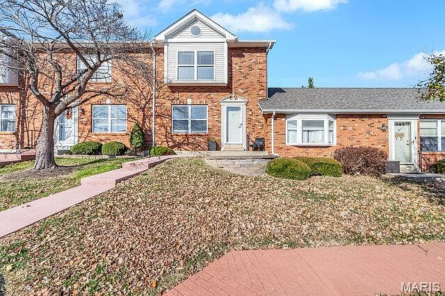 1st image of 10 Brittany Ct